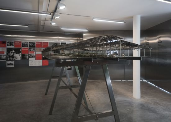 Der Israelische Pavillon mit der Ausstellung «Land. Milk. Honey. Animal Stories in Imagined Landscapes» dokumentiert die Einflüsse der industrialisierten Landwirtschaft infolge der Staatsgründung Israels.